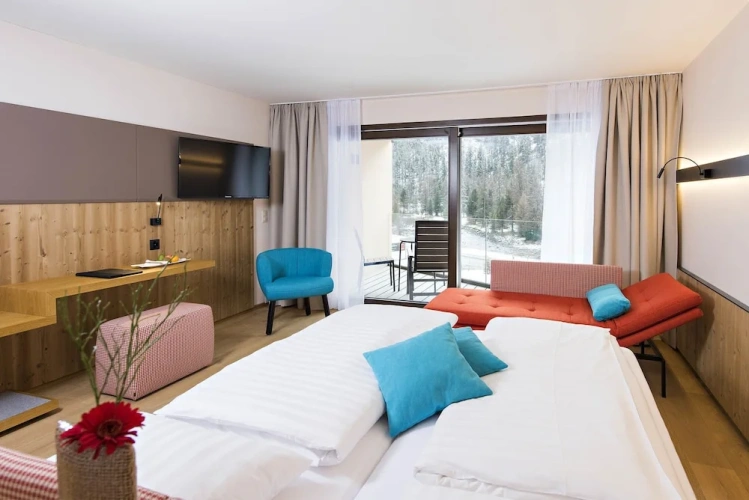 Deluxe Double room with balcony and with mountain view