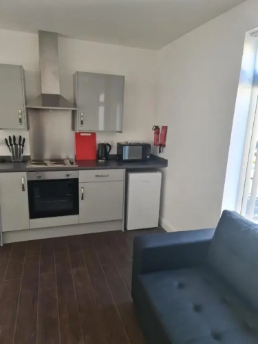 2 Bedrooms Apartment