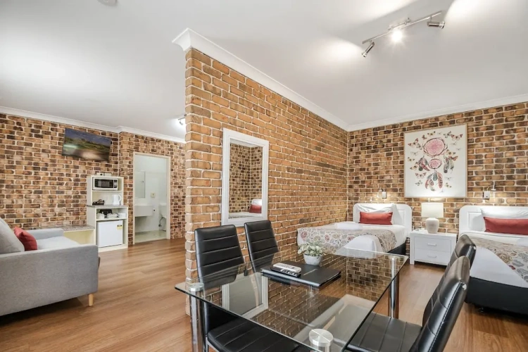 2 Bedrooms Standard Family room