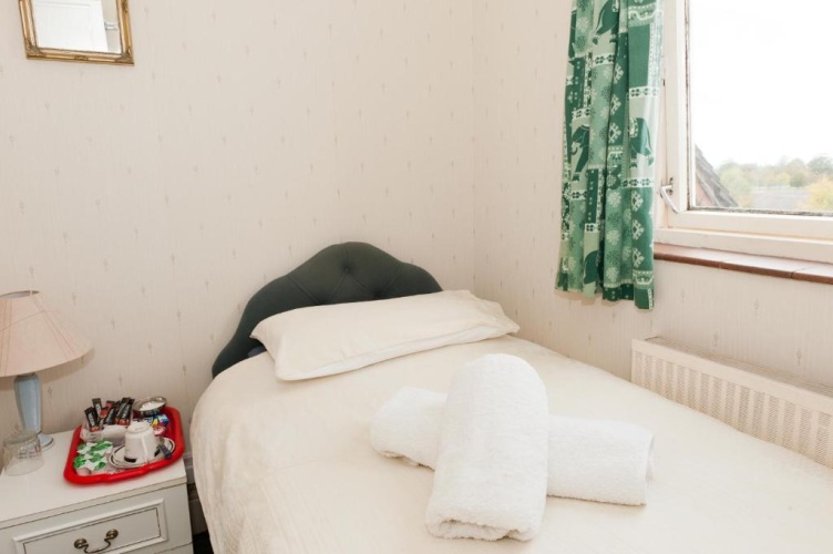 Standard Single room