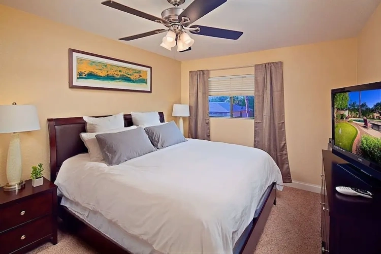 4 Bedrooms Cottage