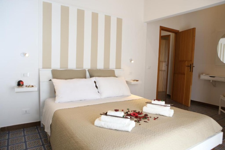 Standard Double room with garden view