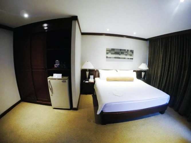 Standard room with city view