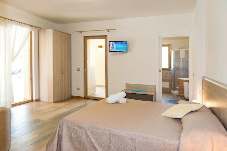 Deluxe Quadruple room