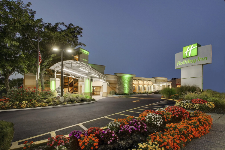 Holiday Inn Westbury - Long Island photo 27