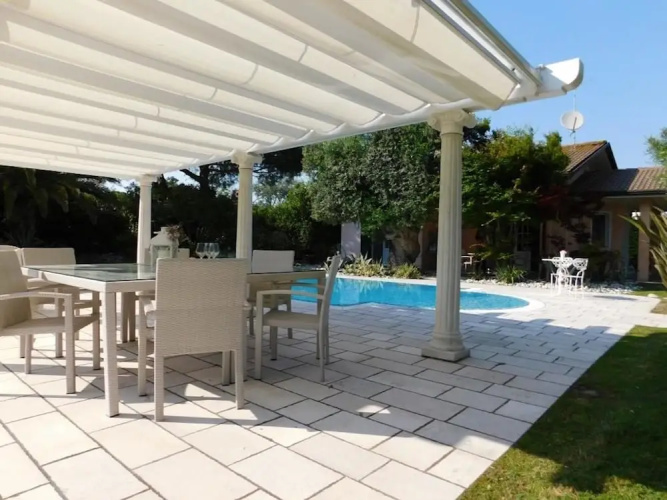 Wonderful Villa With Pool on Albarella