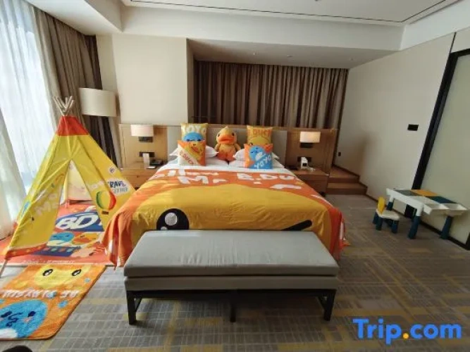 Deluxe Family room