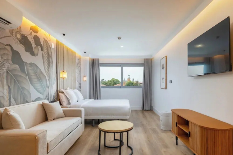 HA Aparthotel Retiro Suites