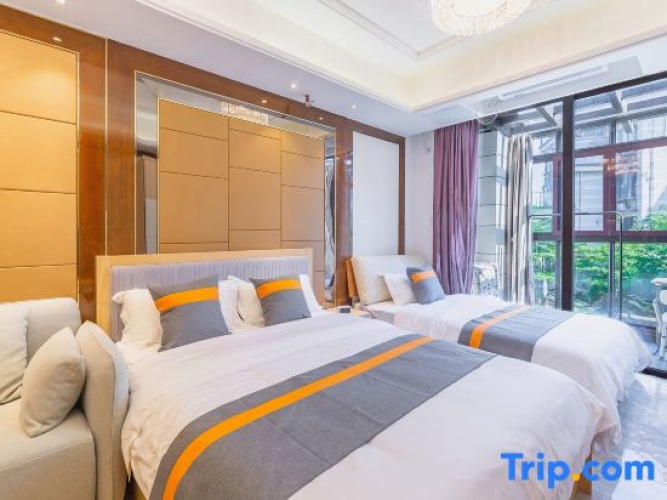 Premium Twin room