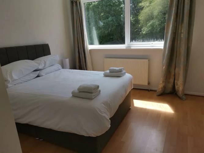 BookedUK - NEW Large duplex apartment