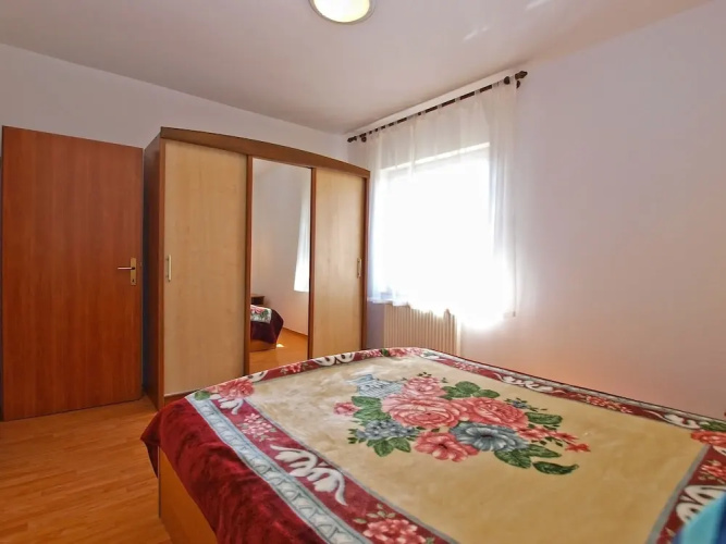 Apartment 1077