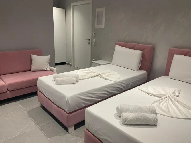 Standard Triple room with sea view