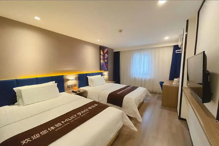 Premium Hotel (Beijing Madian Bridge Subway Station)