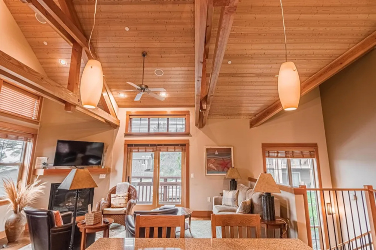 Lodges at Cannon Beach C1
