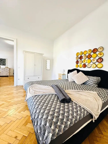 Comfortable 1BR Lounge Westbahnhof