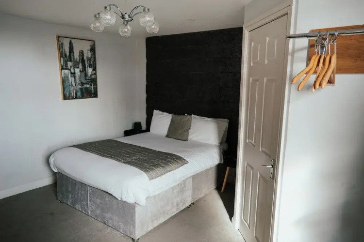 Hotels 247