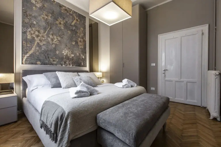 Charming Apartment on the Grand Canal