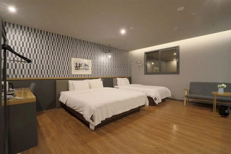 Double Suite