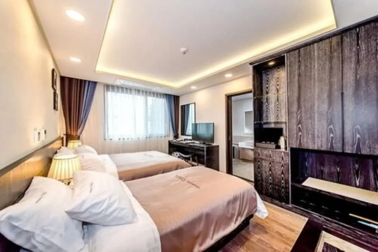 Deluxe Quadruple room