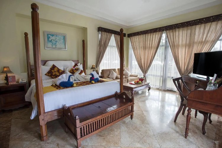 lorin beach resort belitung