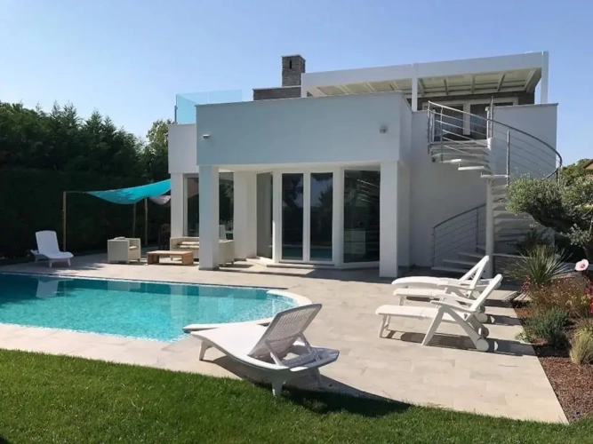 Villa