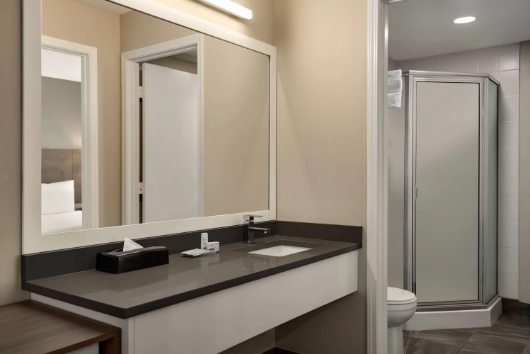 Days Inn by Wyndham Kelowna photo 12
