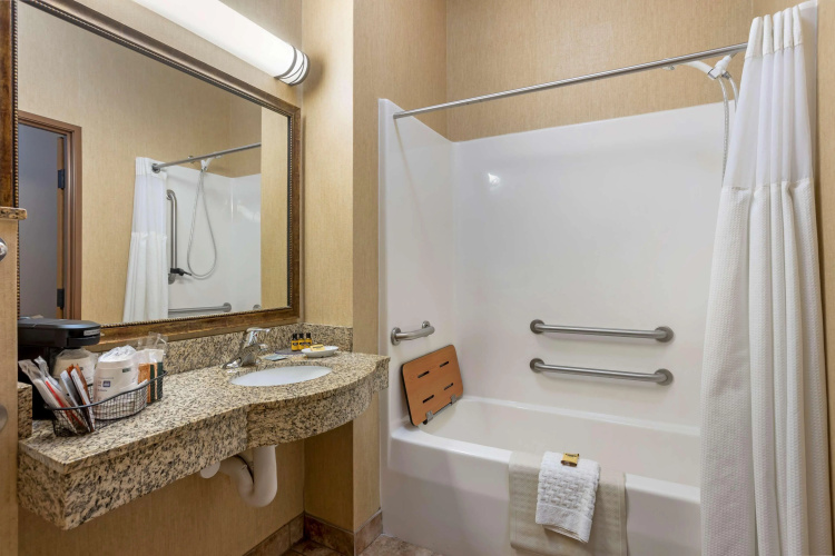 Best Western Plus Capital Inn photo 10