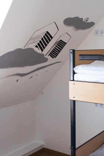 3 Bedrooms Apartment