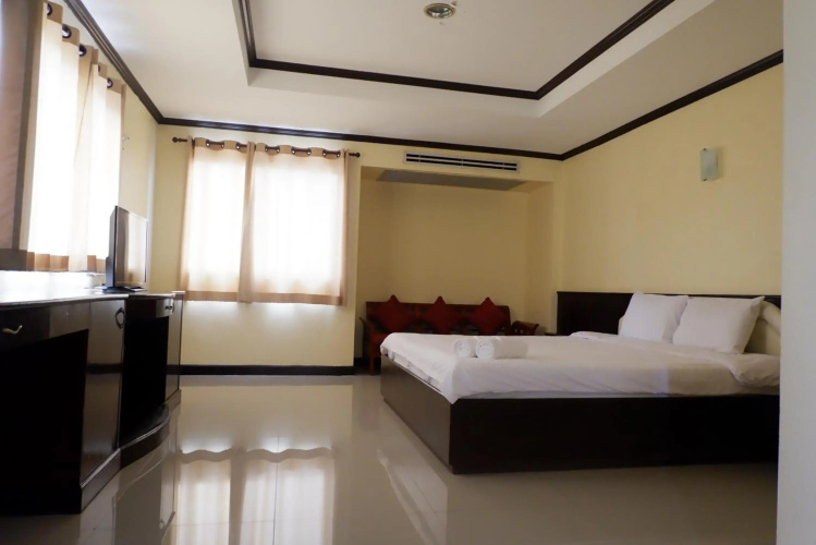 Auychai Grand Hotel
