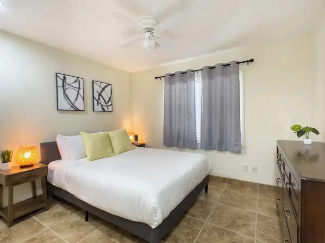 Chandler oasis with pool & hot tub