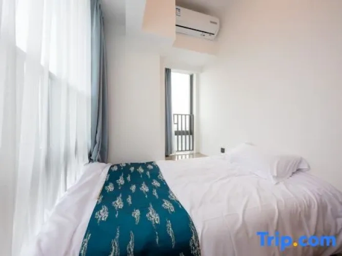2 Bedrooms Business Suite with city view