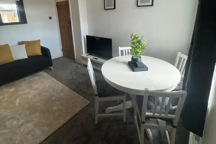 Simonside Apartment - Sleeps 6 -parking