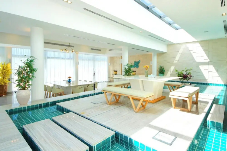 Silk Valley - Grand 6B Beachfront Villa