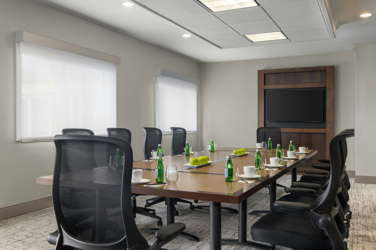 Holiday Inn And Suites Overland Park-West photo 22