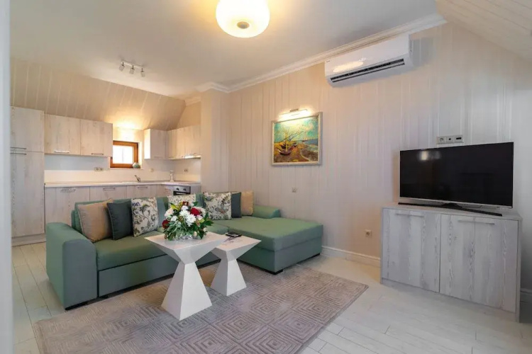 La Mer Residence Beach Apartment