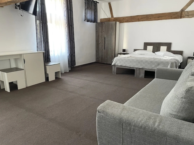 Cristian Inn