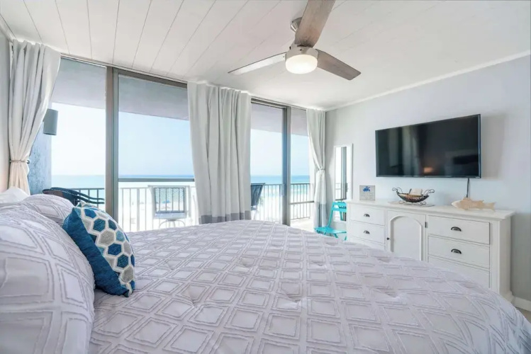 Beachfront Days Ocean View Condo Bliss