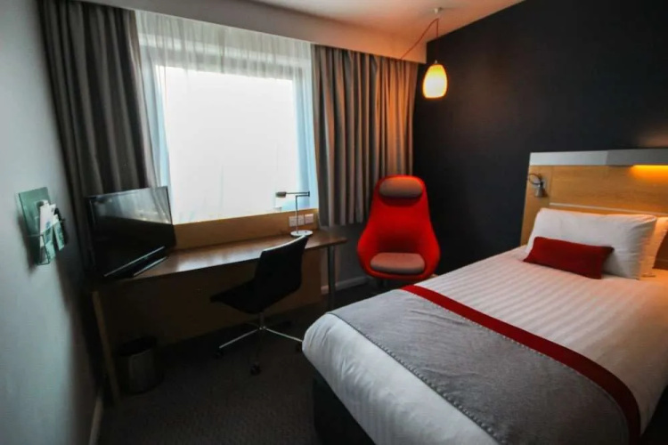 Holiday Inn Express Doncaster photo 7