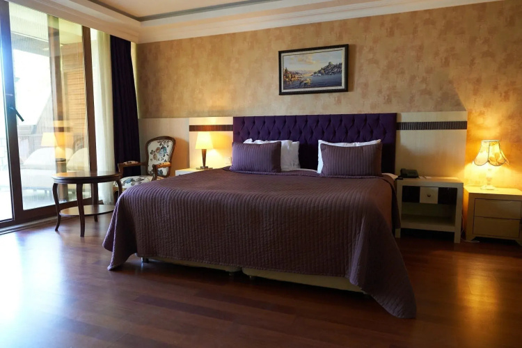 Phellos Suites