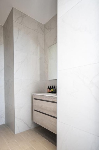 3 Bedrooms Apartment