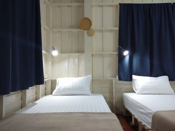 63 Hostel Lopburi