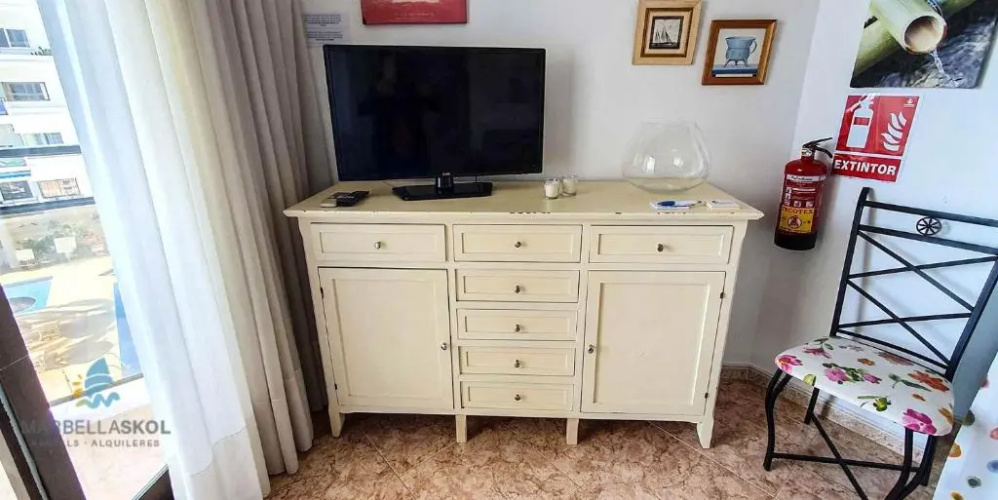 Skol 203. One Bedroom Apartment in Edificio Skol Building