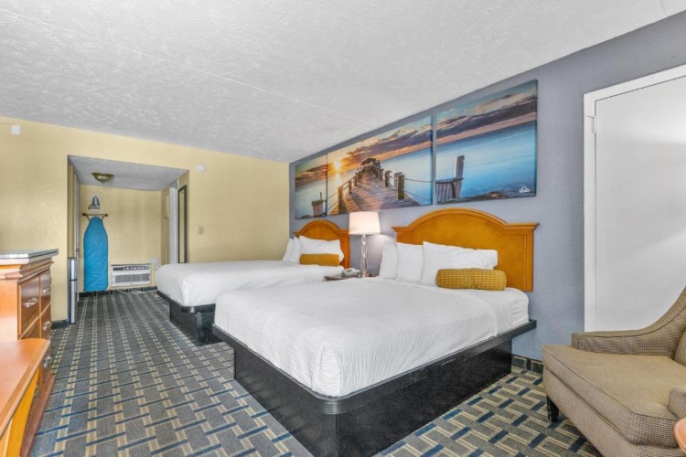 Deluxe Quadruple room