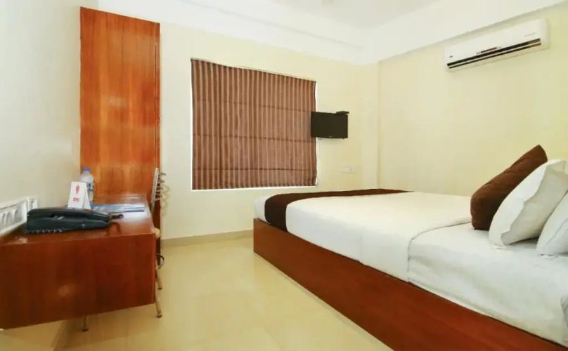Platinum Inn by OYO Rooms
