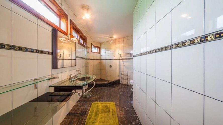 Absolute Beach Front 1 Bed Apart.. Secure Parking