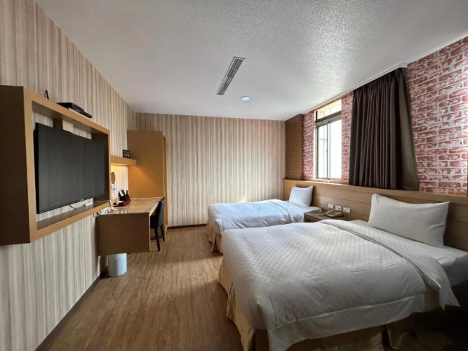 Huaxiang Hotel - Zuoying