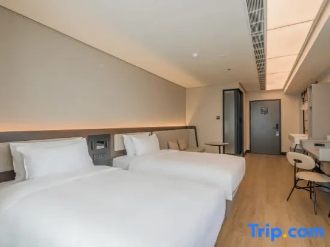 Standard Double room with river view