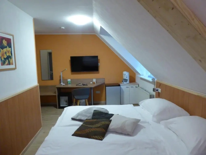 Classic Triple room