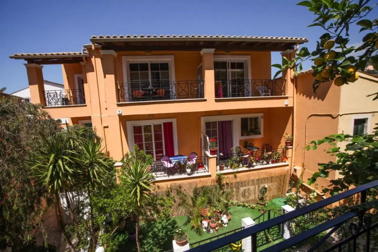 Mary Apartments Dassia