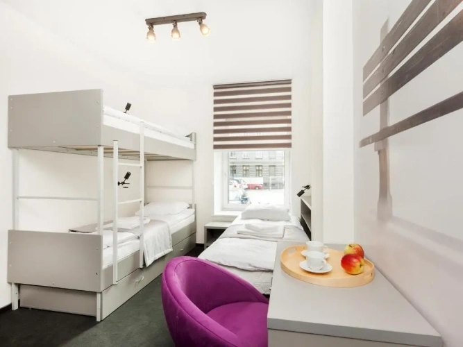 Standard Triple room